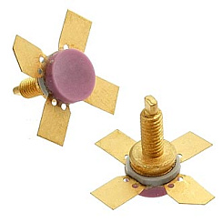 Транзистор: 2Т962Б (200*г)